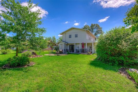 Tiny photo for 1005 Church Street, Sulphur Springs, TX 75482 (MLS # 21102894)