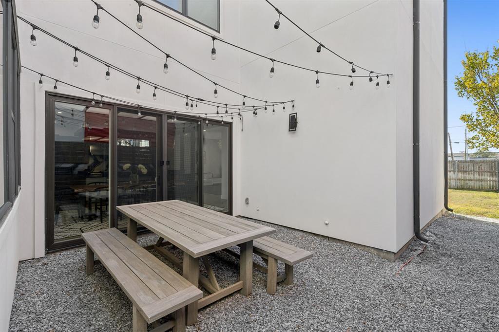 Ross Ave Annex - Residential Lease