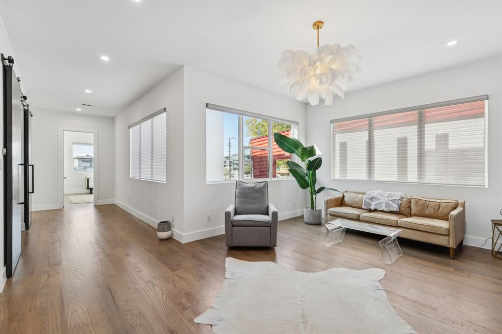 Ross Ave Annex - Residential Lease