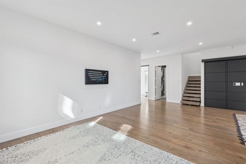 Tiny photo for 2231 Madera Street, Dallas, TX 75206 (MLS # 21124636)