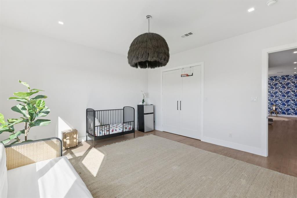 Ross Ave Annex - Residential Lease