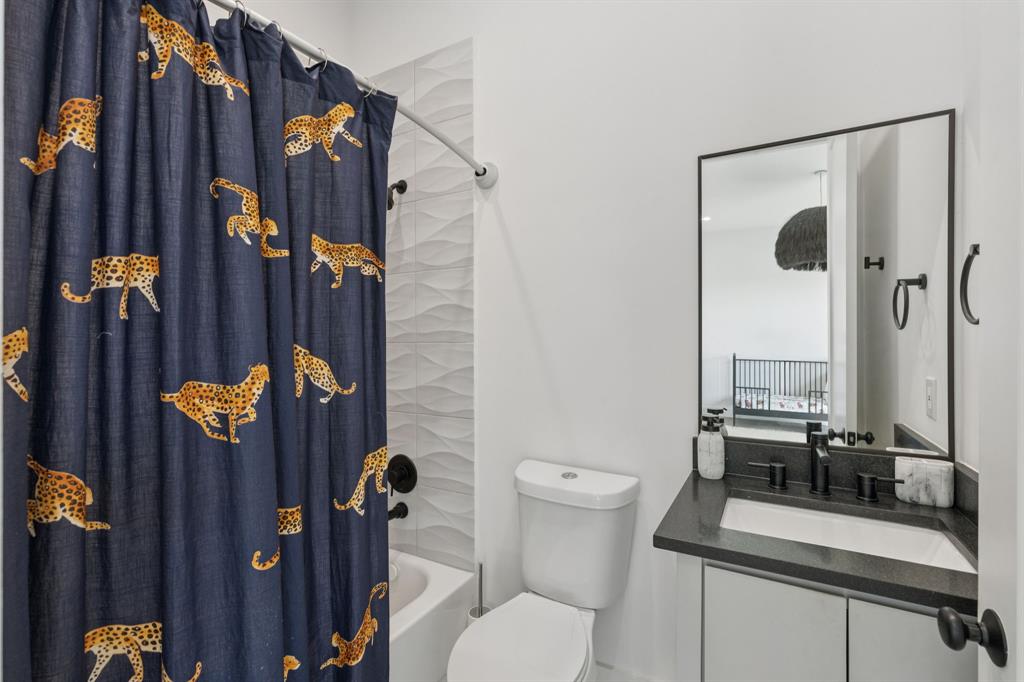 Ross Ave Annex - Residential Lease