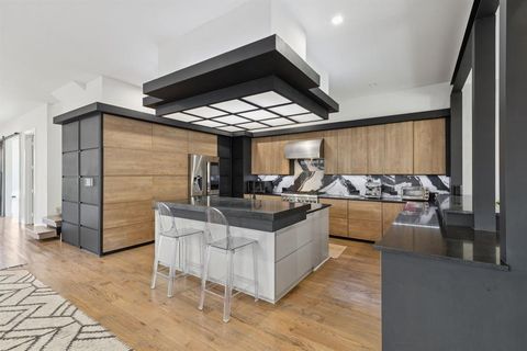 Tiny photo for 2231 Madera Street, Dallas, TX 75206 (MLS # 21124636)