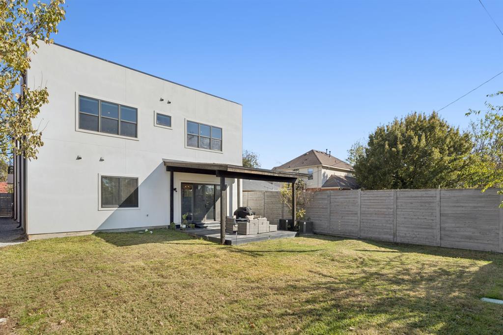 Ross Ave Annex - Residential Lease