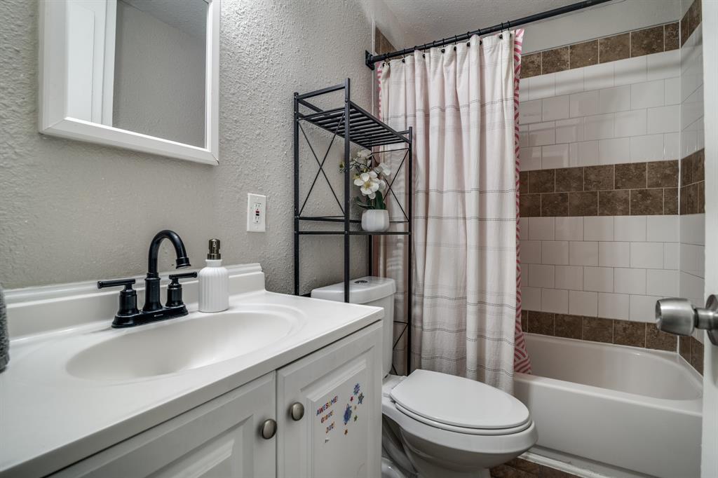 Edgemont Park 02 - Residential