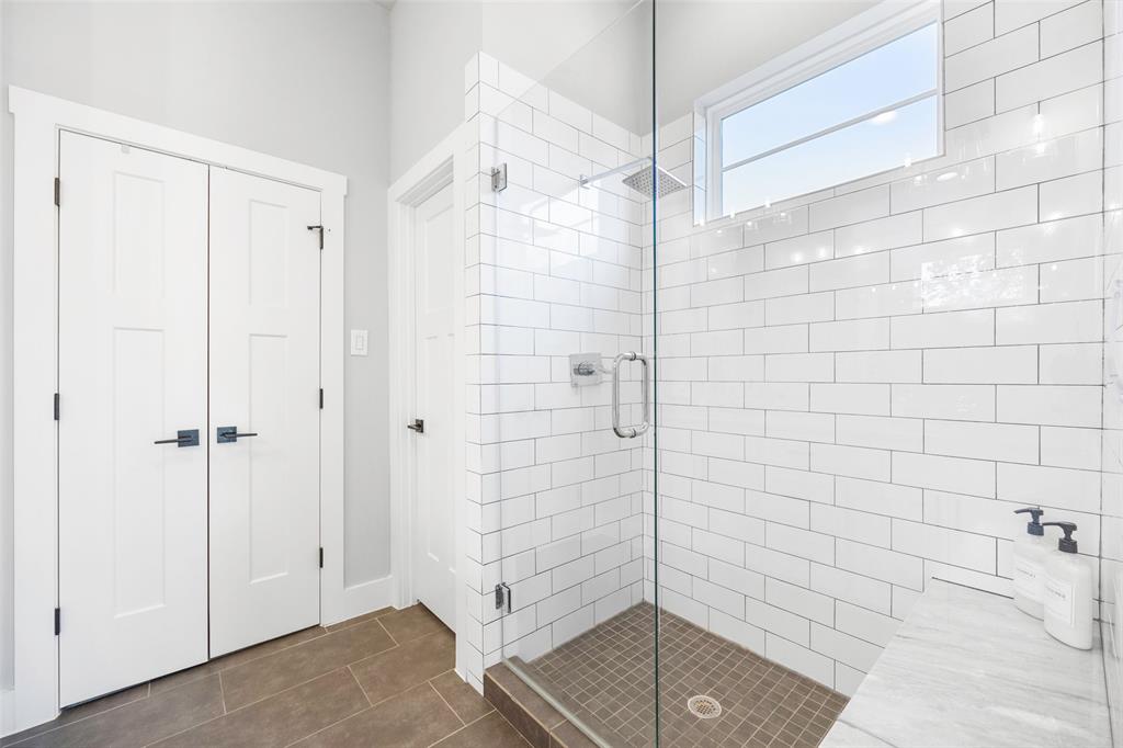 Henderson Heights Condo Bldg #1 - Residential Lease