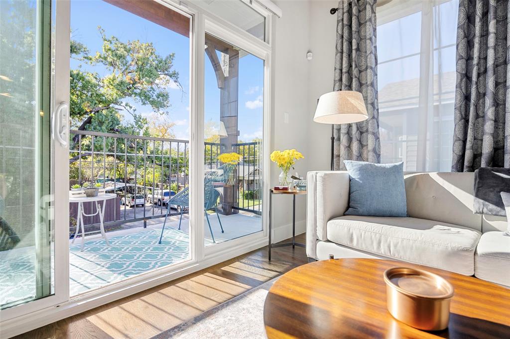 Henderson Heights Condo Bldg #1 - Residential Lease