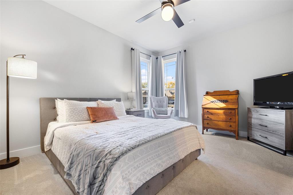 Henderson Heights Condo Bldg #1 - Residential Lease