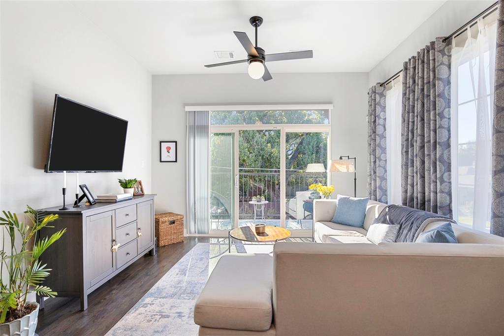 Henderson Heights Condo Bldg #1 - Residential Lease