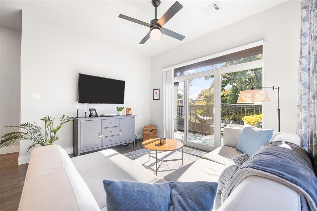 Henderson Heights Condo Bldg #1 - Residential Lease