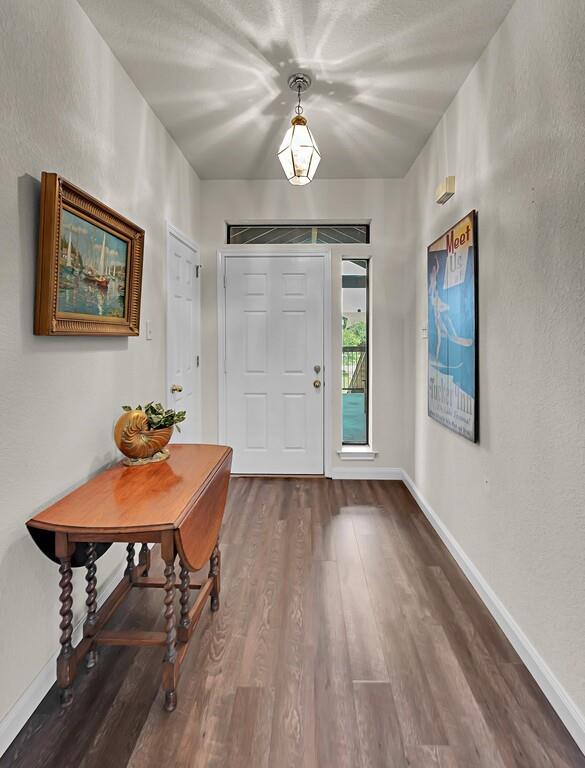 27095 Meadowmore Court 402