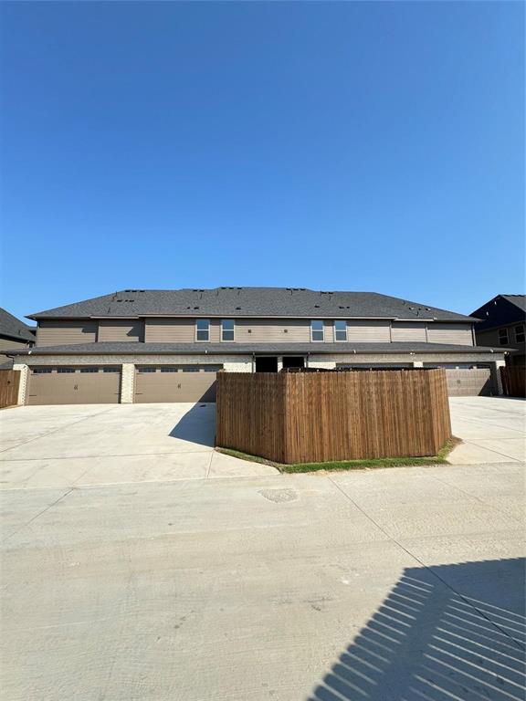 Retreat North Grove Ph 1 - Residential Lease