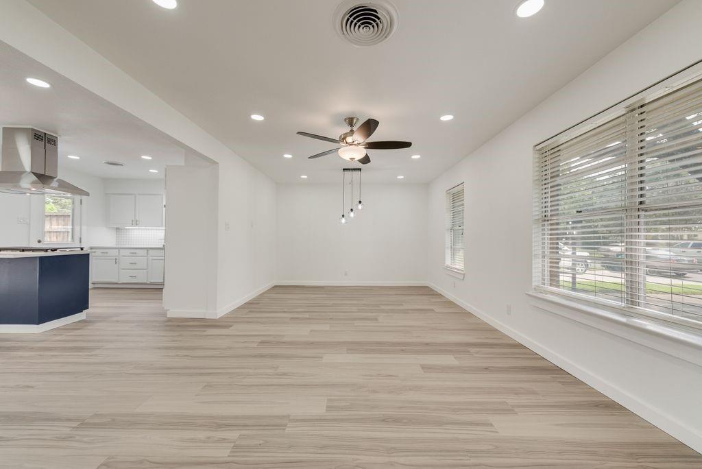 9107 Lindaro Lane
