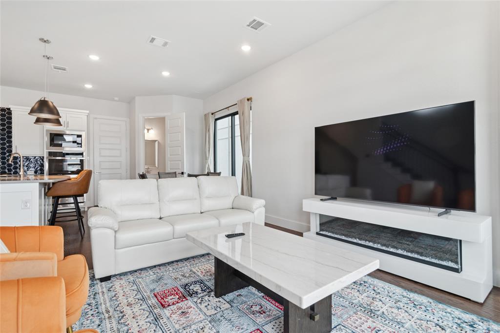 Sapphire Bay - Residential Lease