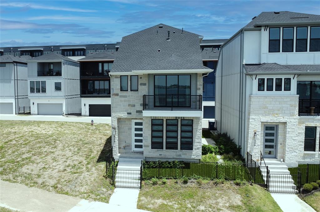 Sapphire Bay - Residential Lease