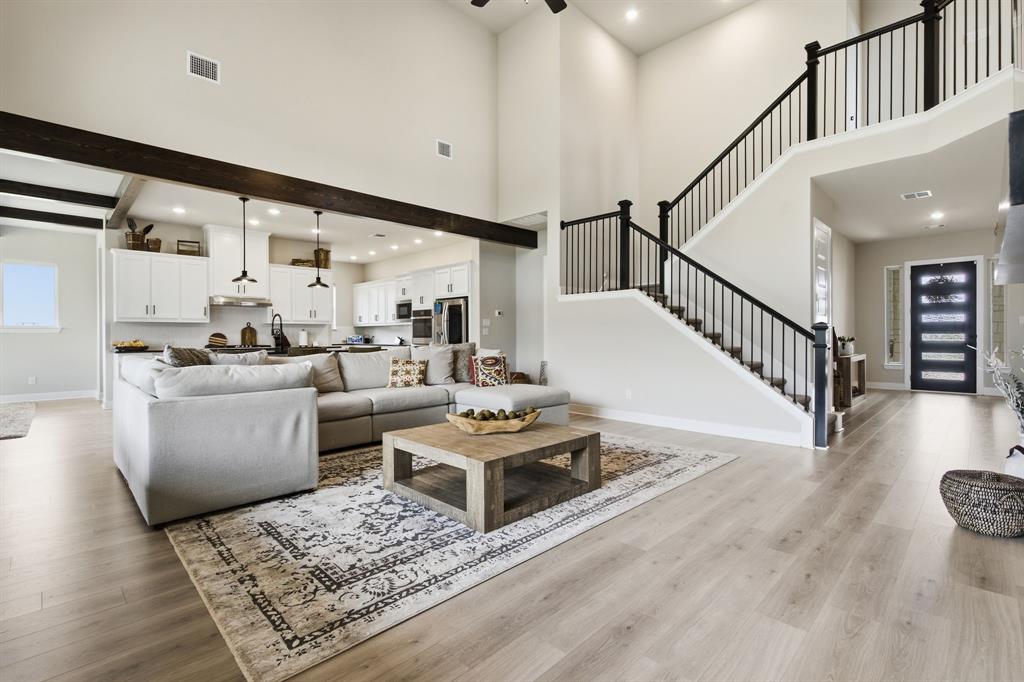 2033 Longspur Drive