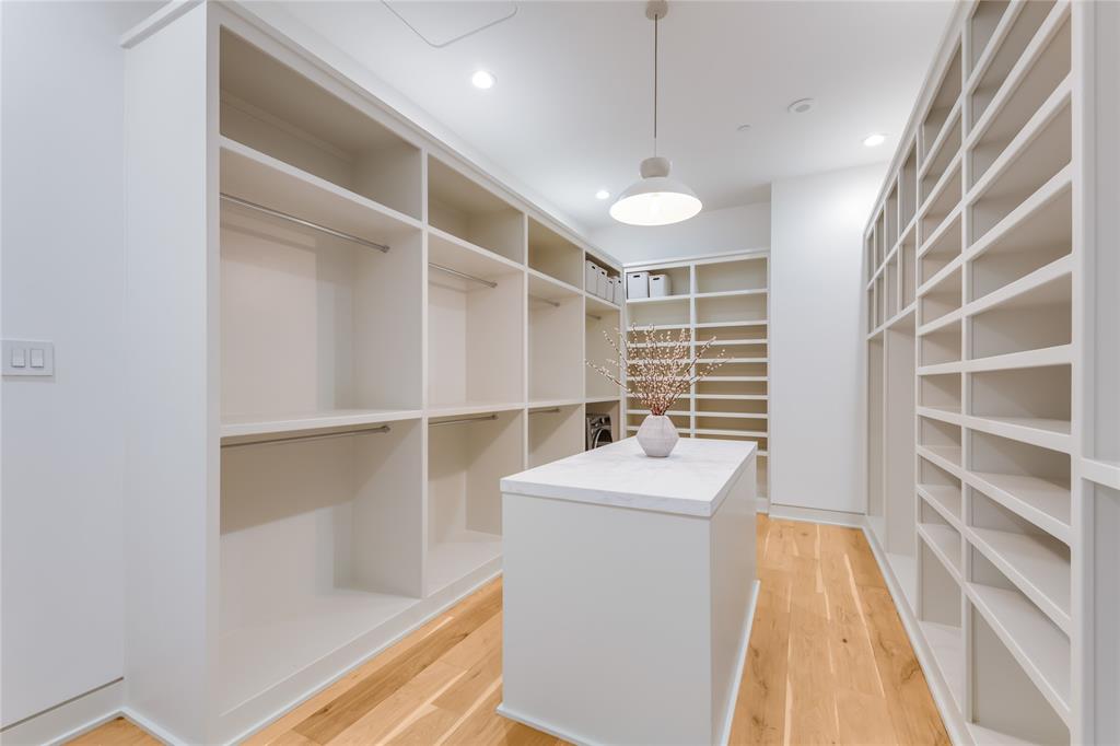 Residences - Residential