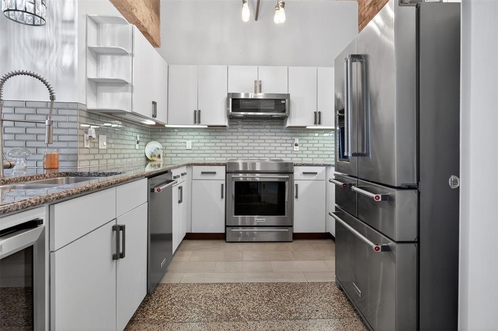 Texas & Pacific Lofts Condo - Residential