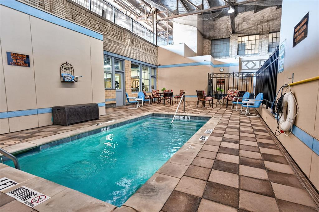 Texas & Pacific Lofts Condo - Residential