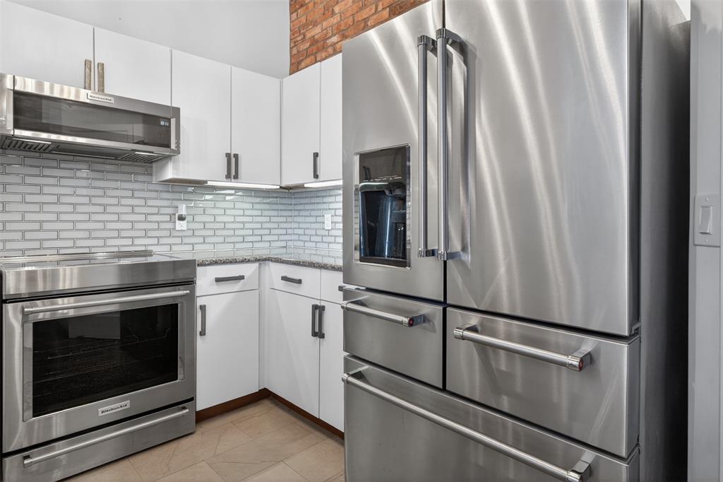 Texas & Pacific Lofts Condo - Residential