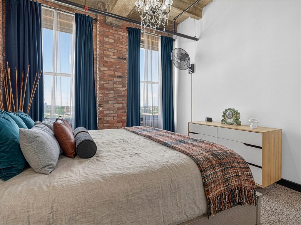 Texas & Pacific Lofts Condo - Residential