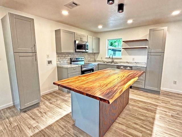 Alexander Kitchen Surv Abs #40 - Residential