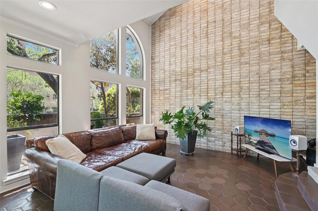 3801 Gilbert Avenue A