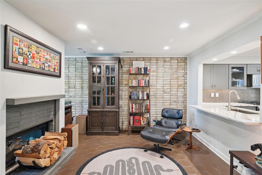 3801 Gilbert Avenue A