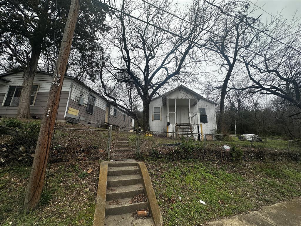 MLS: 20872221