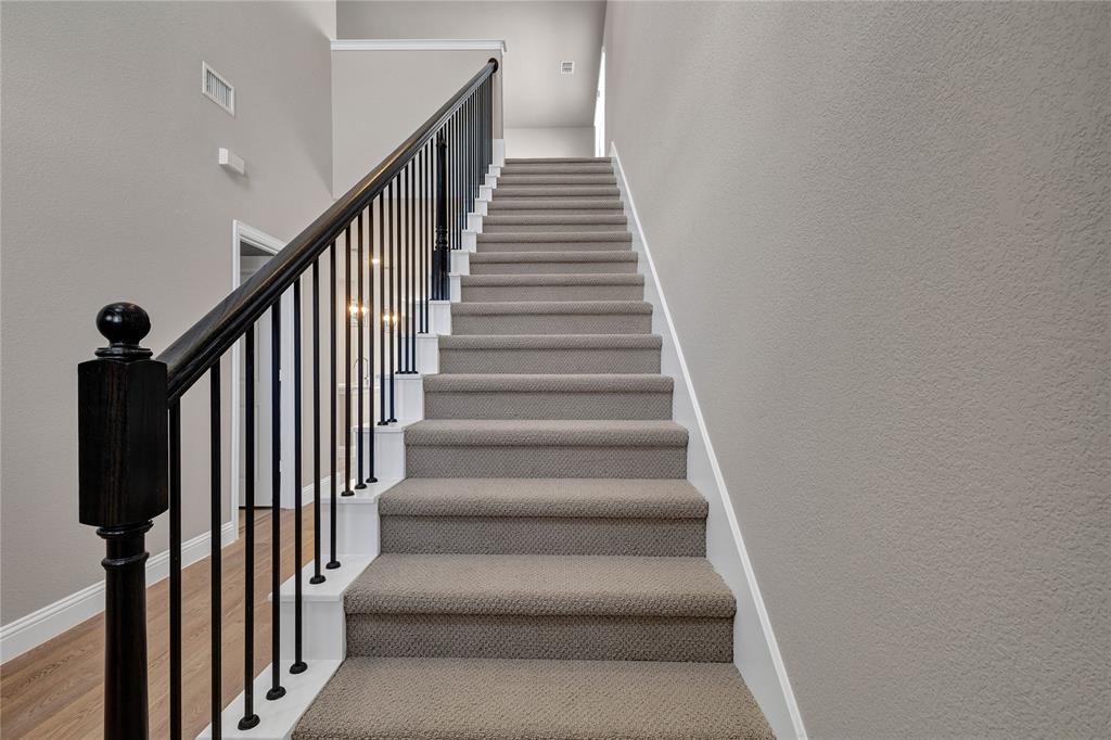 Simpsons Crossing - Residential Lease