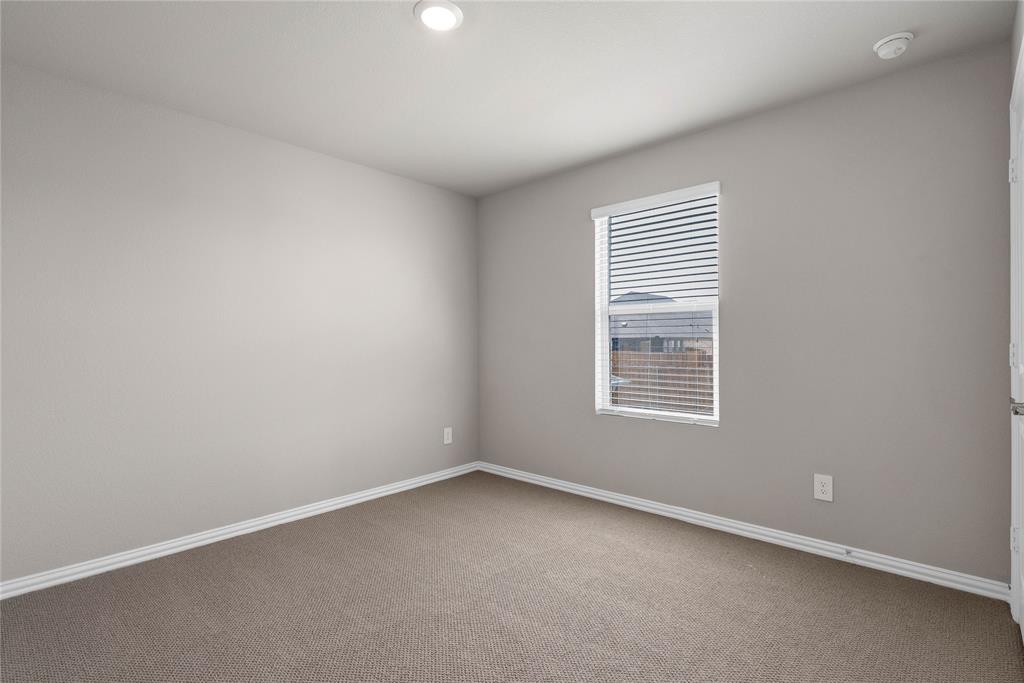 Simpsons Crossing - Residential Lease