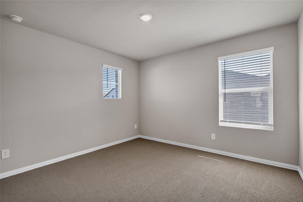 Simpsons Crossing - Residential Lease