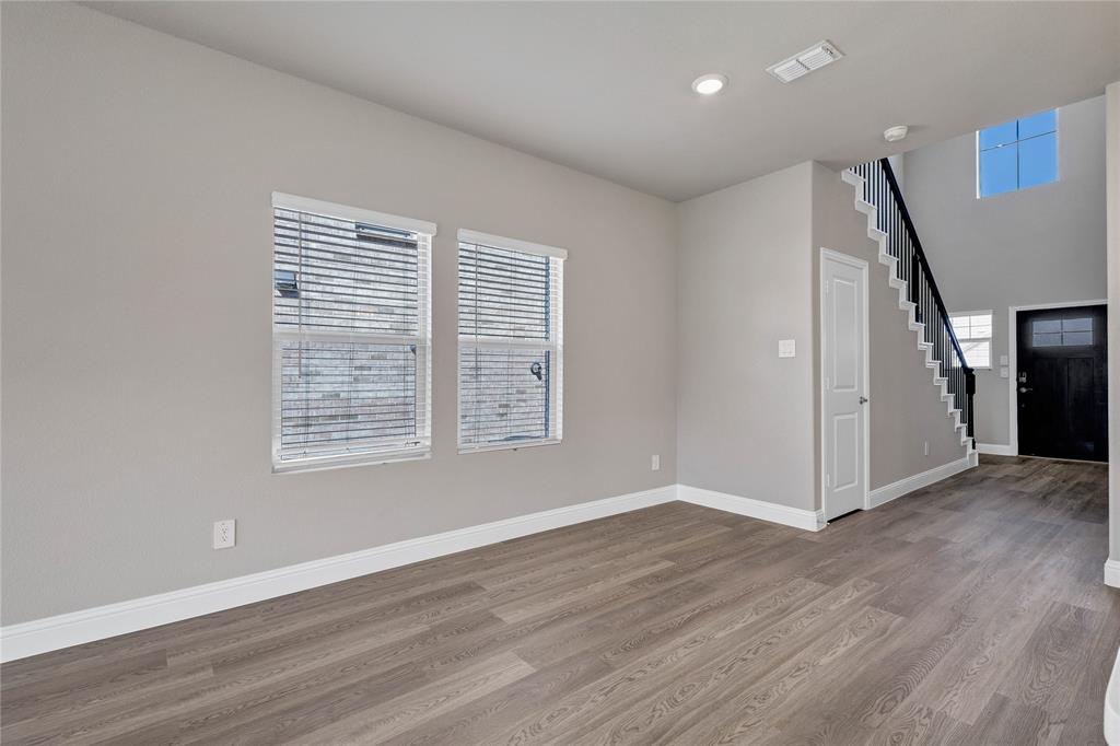 Simpsons Crossing - Residential Lease