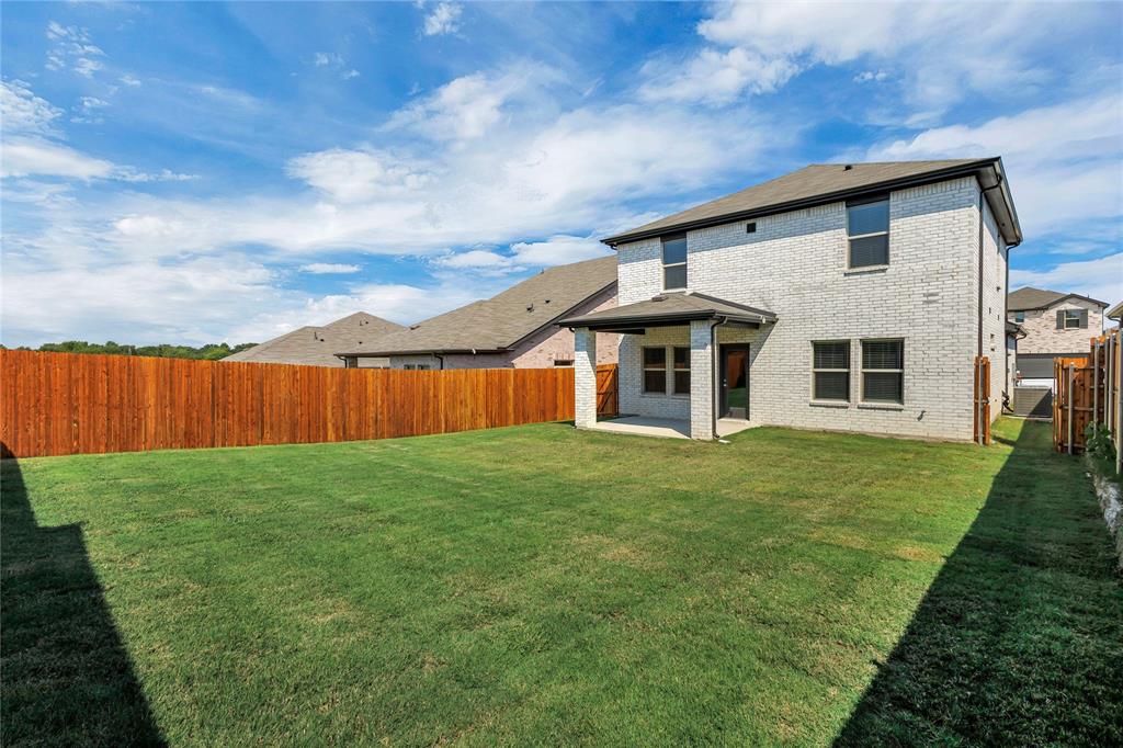 Simpsons Crossing - Residential Lease