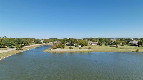 Tiny photo for 100 Island Circle, Shady Shores, TX 76208 (MLS # 21100065)