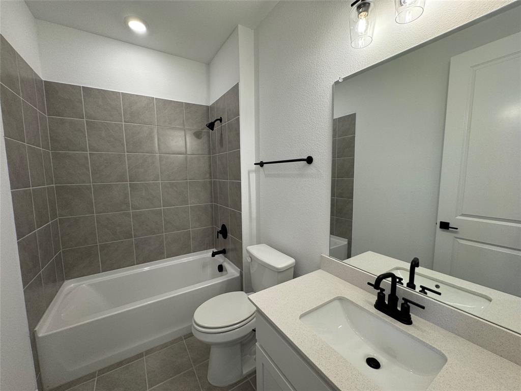 Minor Tenison Vlg - Residential Lease