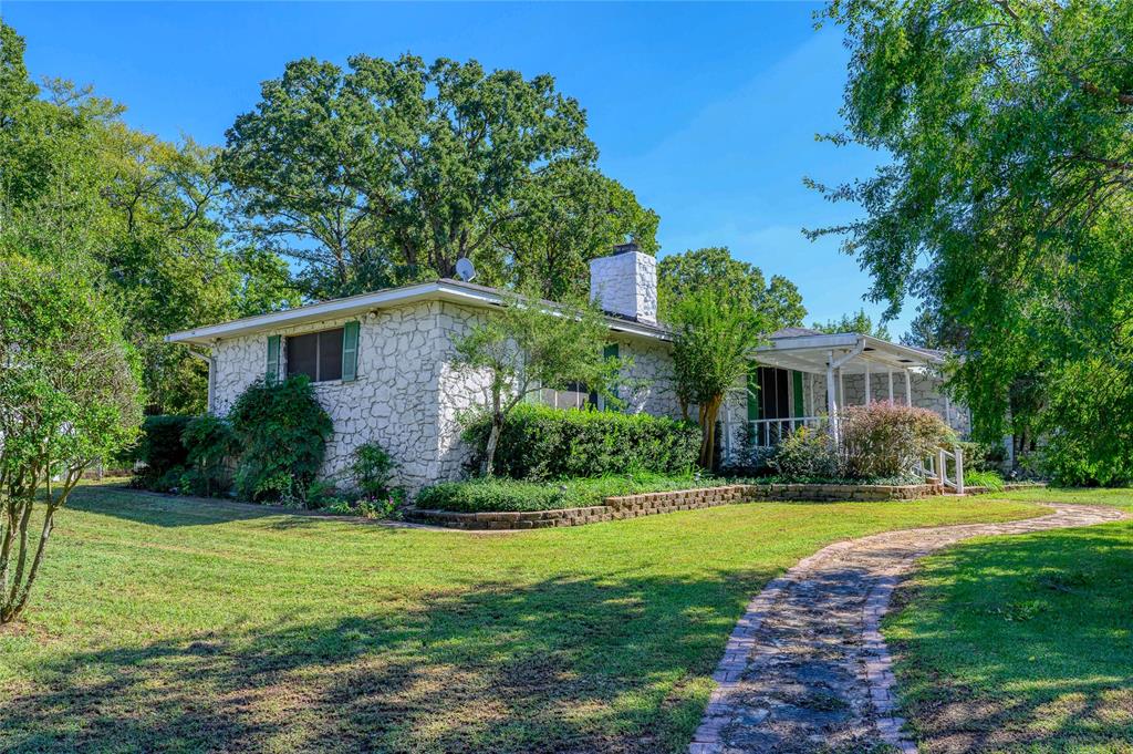 1498 Riley Road