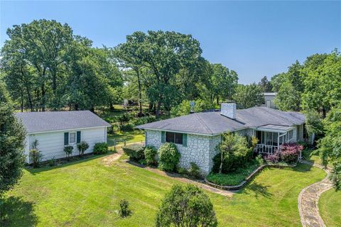 A home in Whitesboro