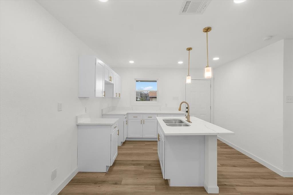 6415 Cinnamon Oaks Drive