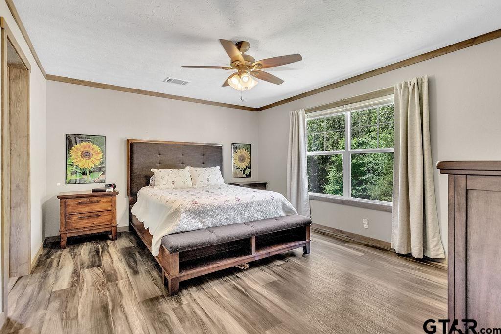 A100337-A0337 J Ellis - Residential