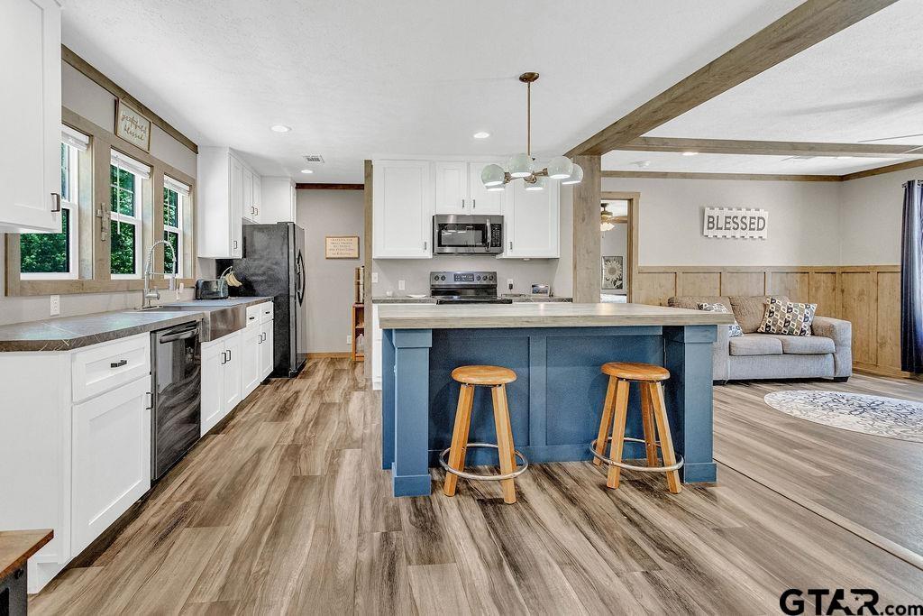 A100337-A0337 J Ellis - Residential