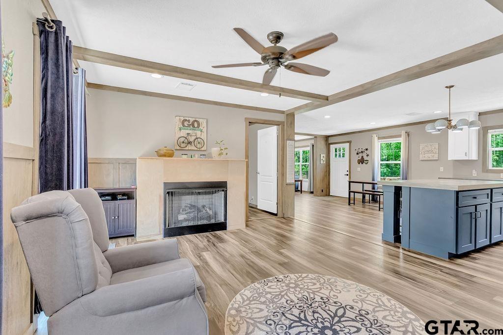 A100337-A0337 J Ellis - Residential