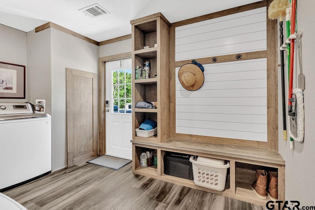 A100337-A0337 J Ellis - Residential