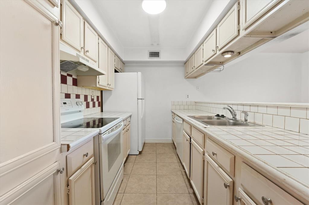 Valley Of Bent Tree Condo - Residential