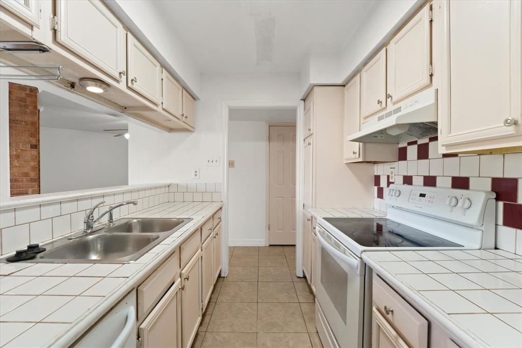 Valley Of Bent Tree Condo - Residential