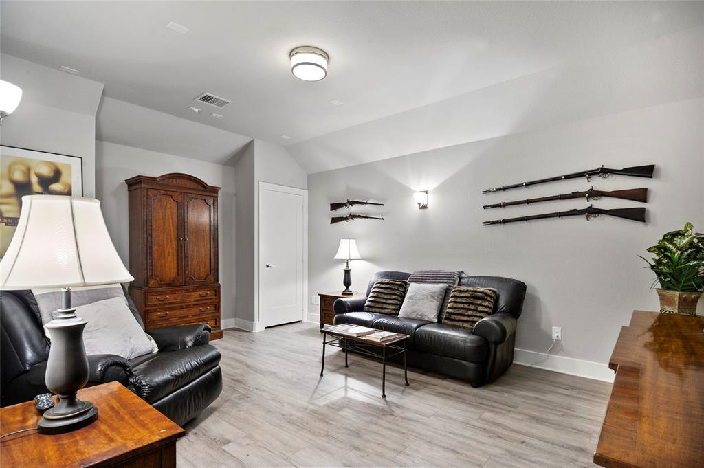 Castle Hills - Ph - Residential