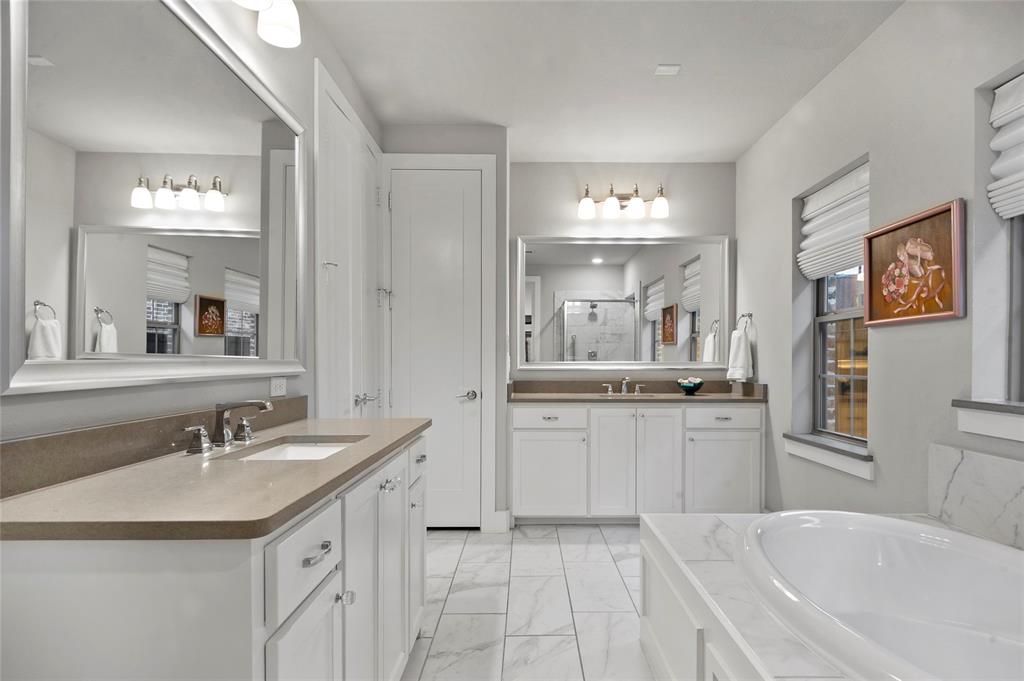 Castle Hills - Ph - Residential