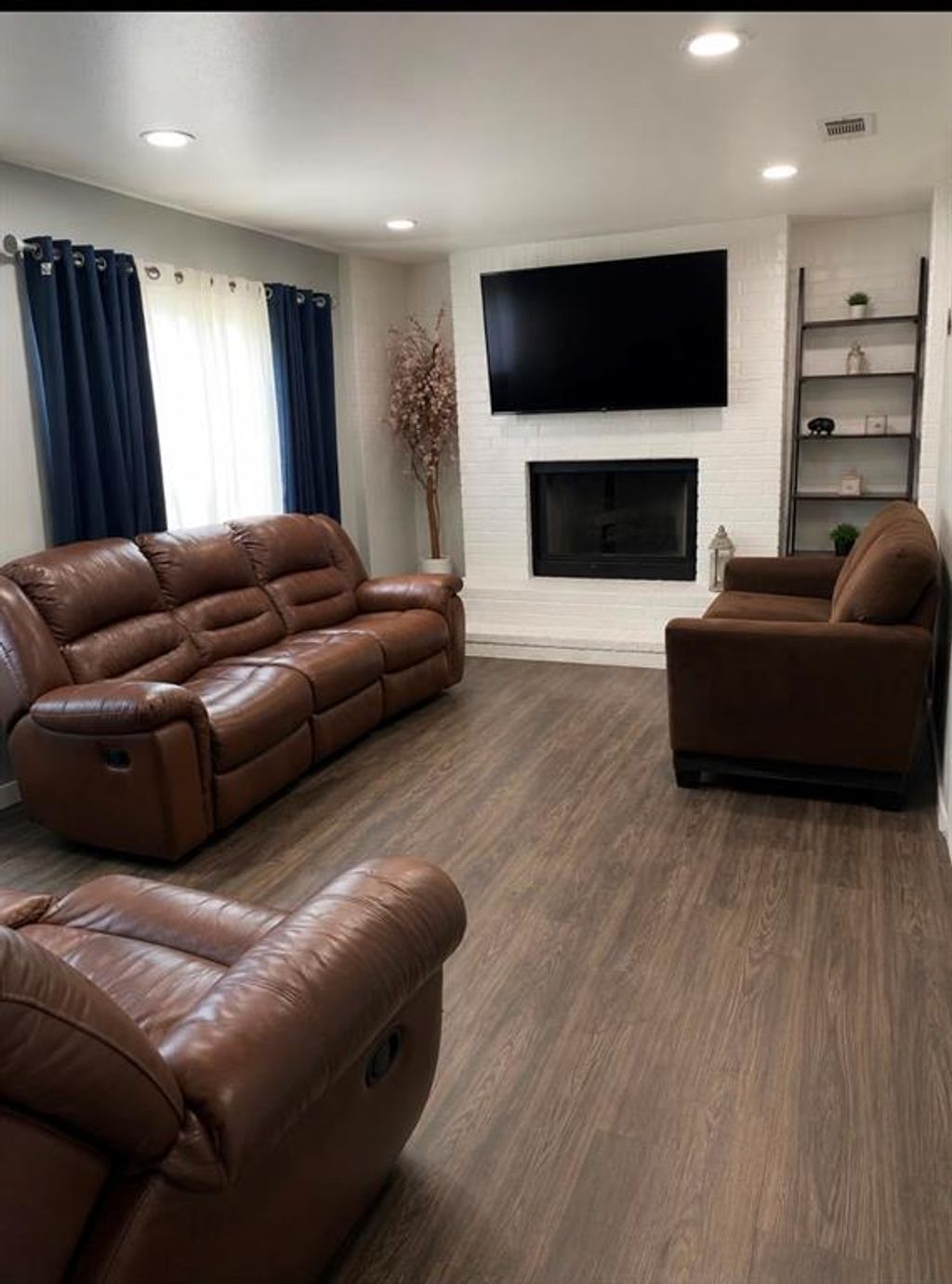 Photo of 2532 Plaza Boulevard, Dallas, TX 75241 (MLS # 21319291)