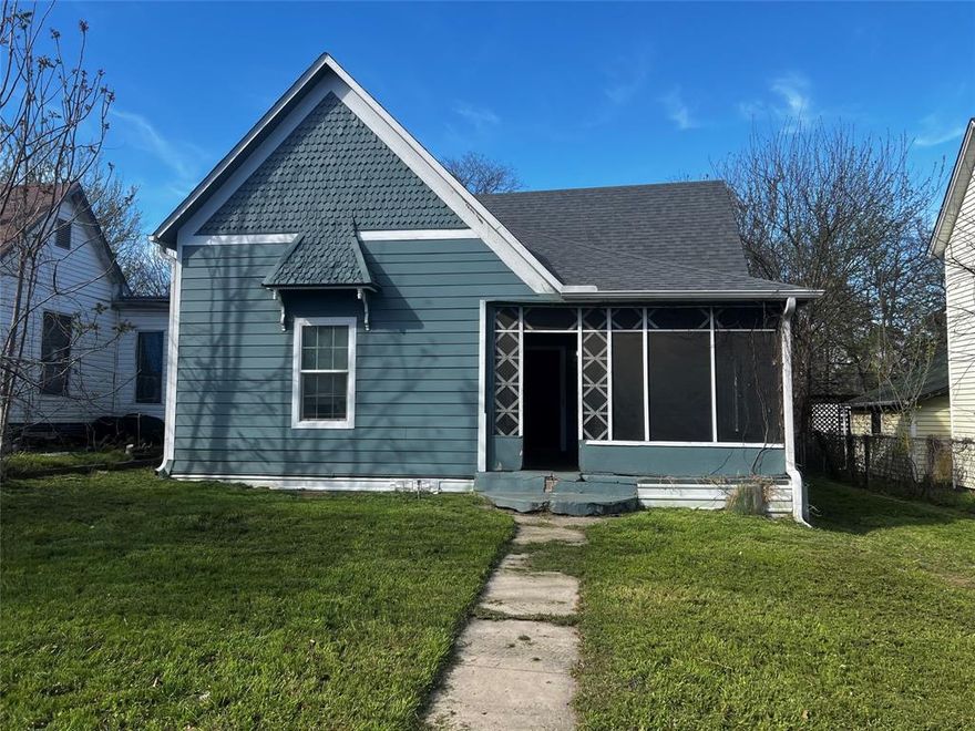 Calling all Investors, 925 W Nelson offers a 3 bedroom, 2 bathroom layout on a large interior lot near the heart of Denison.  This property will make an excellent rehab project, or a great addition to your rental portfolio.  The property will not qualify for FHA or VA financing.  The property will need a full cosmetic makeover, including repairs to the plumbing and foundation systems.  Seller is selling as-is, and will not make any repairs. Seller does not have a survey and buyer will need to obtain a new one at their own expense if desired. No owner financing or sub-to offers will be considered. If you’re looking for a property with upside and a price that reflects the work needed, this is the one.