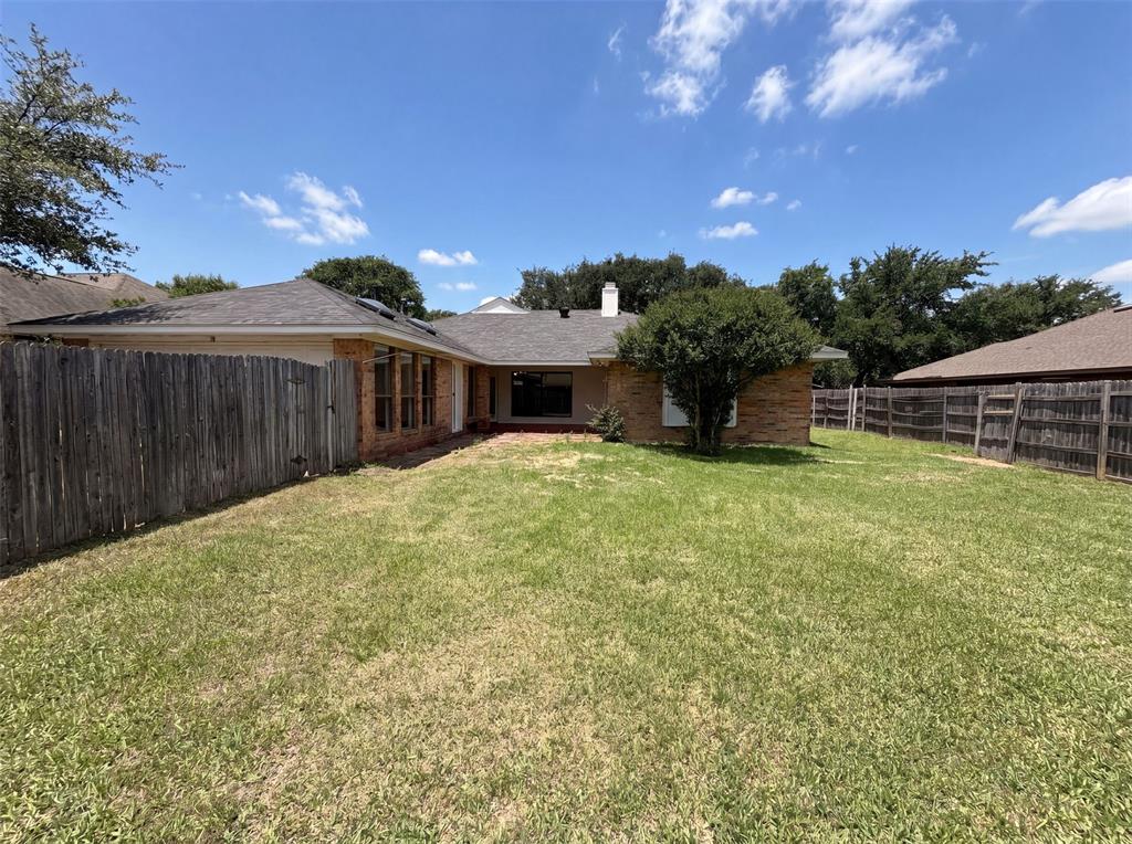 6712 Coach House Lane